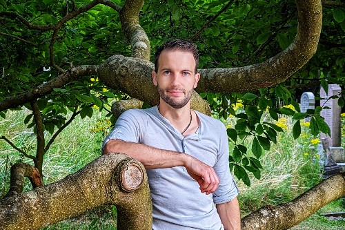 Dr Chris Clements